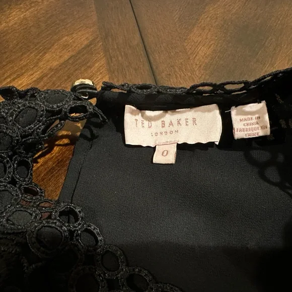 Ted Baker Zania Lace Tee size 0 like new - Picture 10 of 14